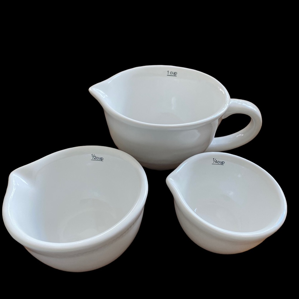 Set of 3 Measuring Cups - 1/4, 1/2, 1 Cup - Picture 2 of 4